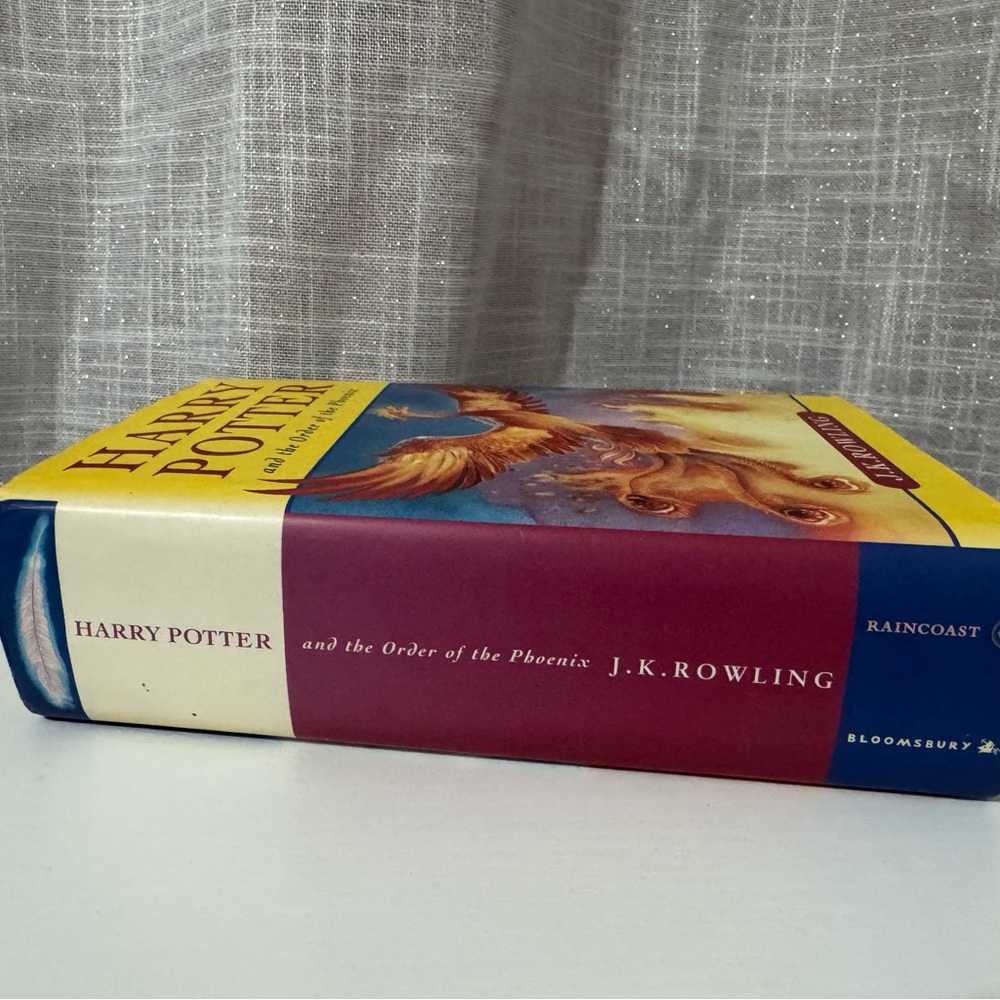 RARE Canadian First Edition Harry Potter and the Order of the Phoenix book